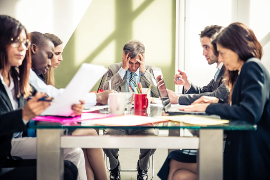 How to spot low office morale